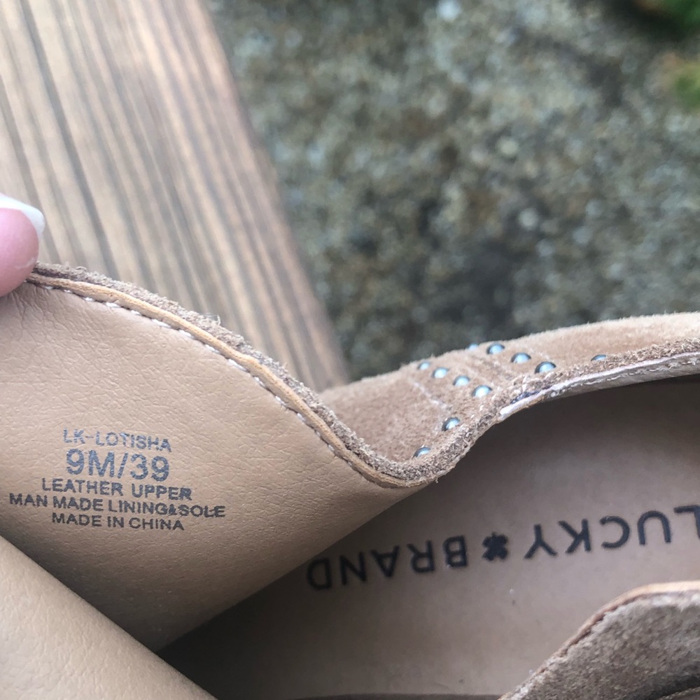 Donating🎉HP Lucky suede leather peep toe booties!   Sz 9 💰⬇️ - Picture 7 of 12